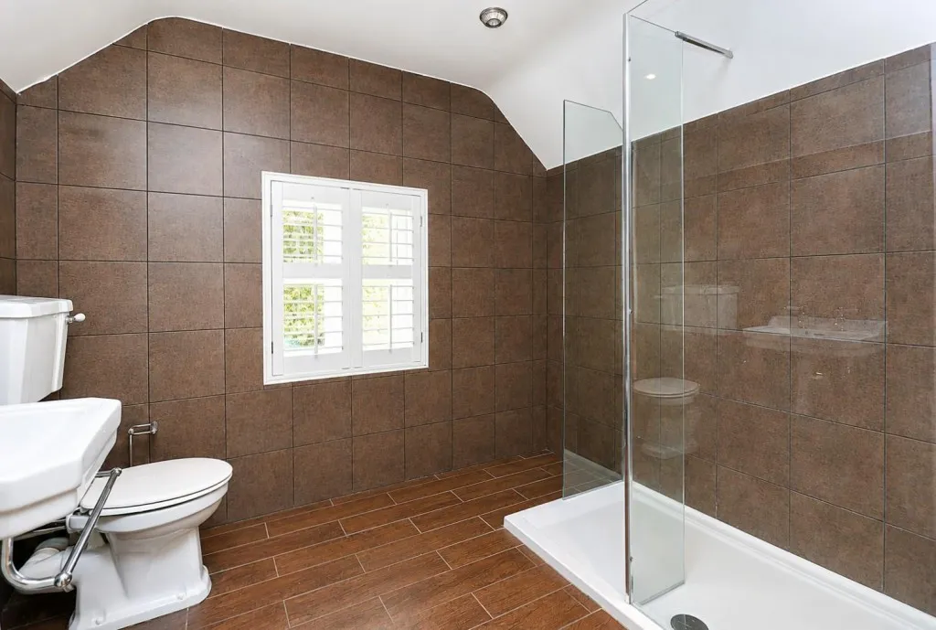 Aldershot Road, Church Crookham, photo 15