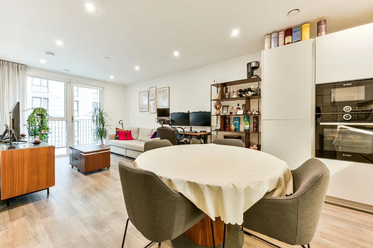 Acton, W3, photo 4