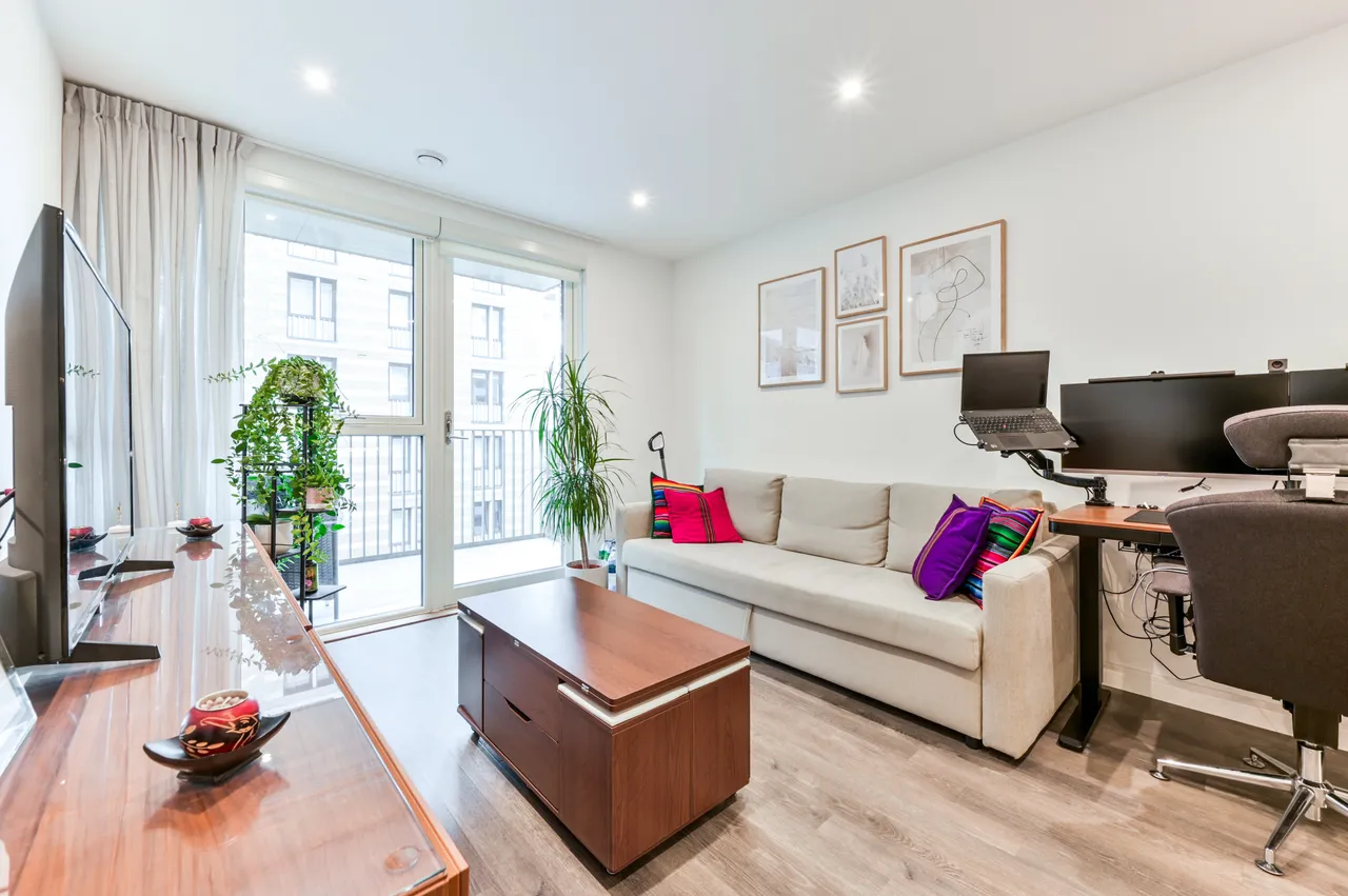 Acton, W3, photo 5