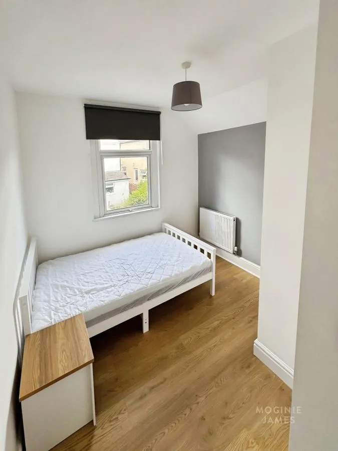 Dogfield Street, Cardiff, CF24, photo 11