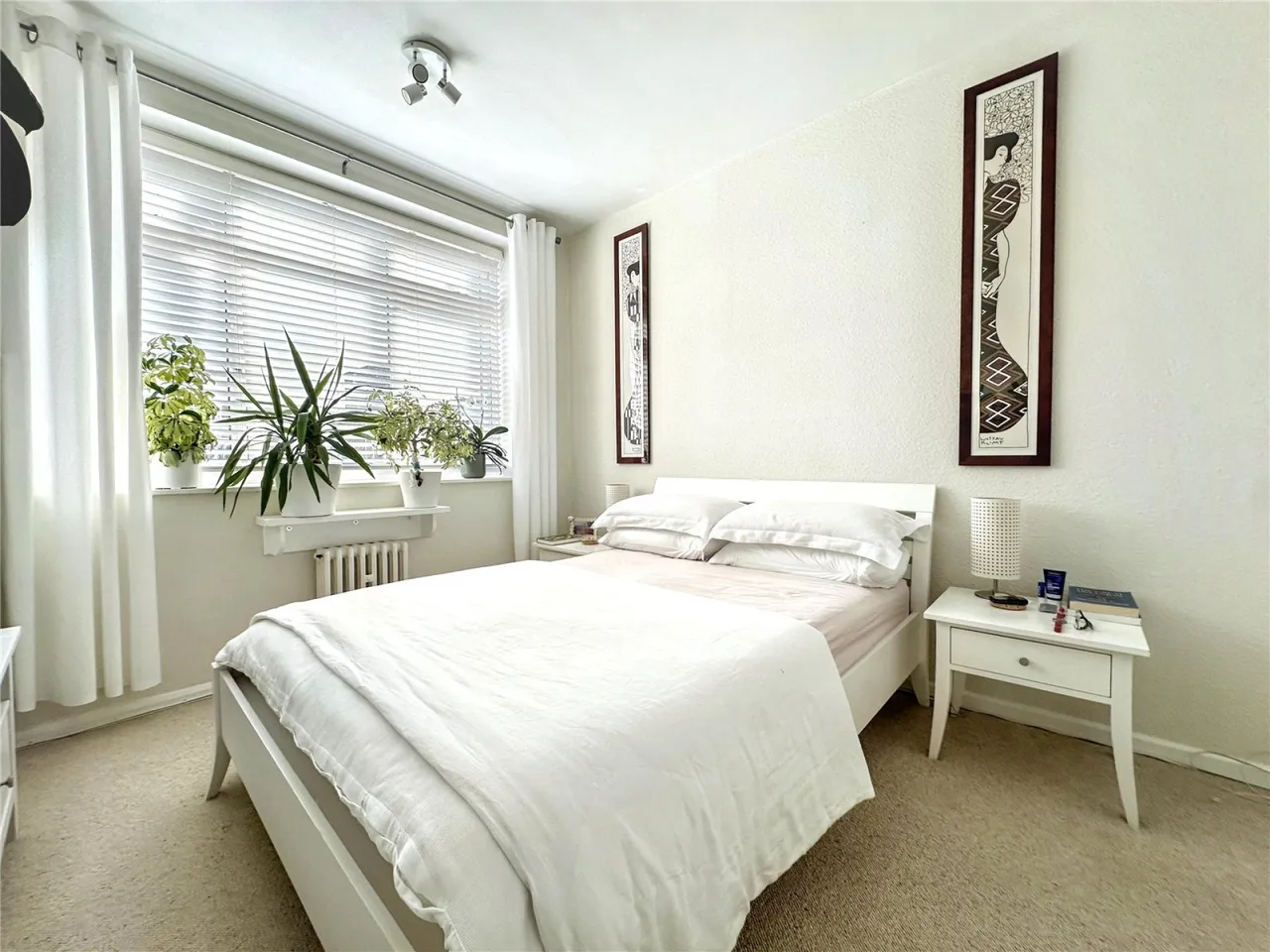 1 bed property to rent, Upper Richmond Road, London