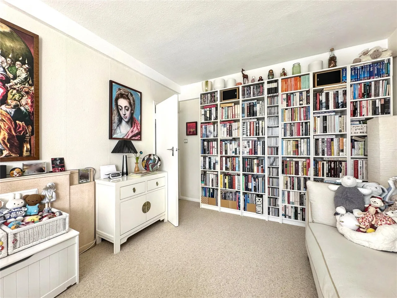 Upper Richmond Road, London, photo 8