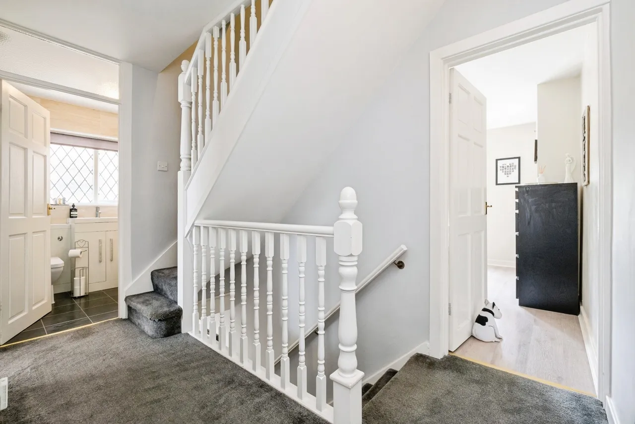 Acacia Gardens, Upminster, RM14, photo 18