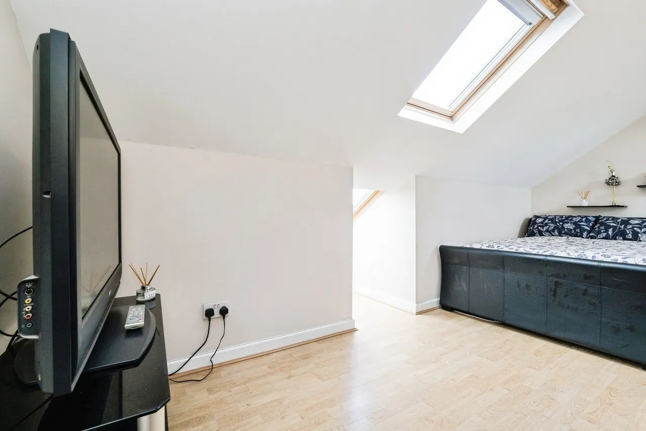 Acacia Gardens, Upminster, RM14, photo 25