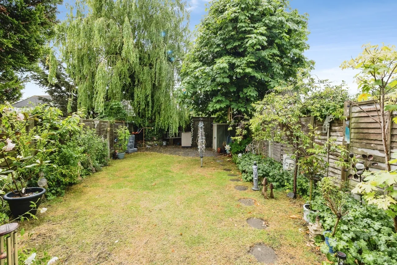 Acacia Gardens, Upminster, RM14, photo 28