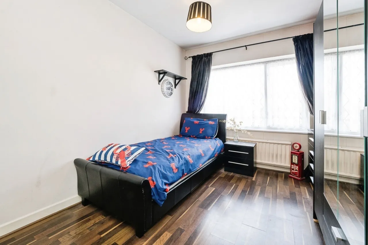 Acacia Gardens, Upminster, RM14, photo 15
