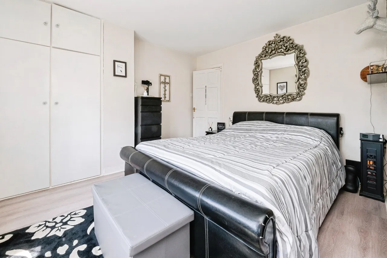 Acacia Gardens, Upminster, RM14, photo 27