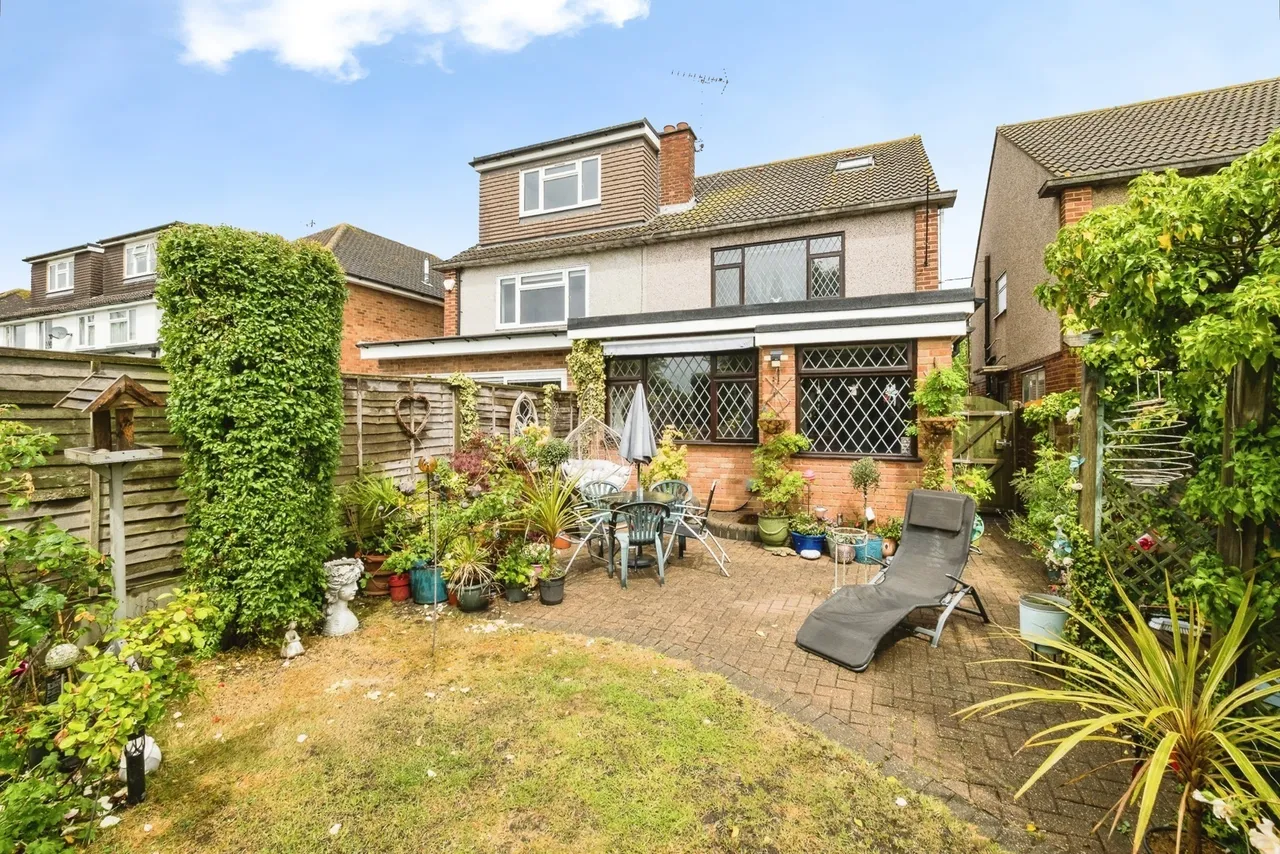 Acacia Gardens, Upminster, RM14, photo 29