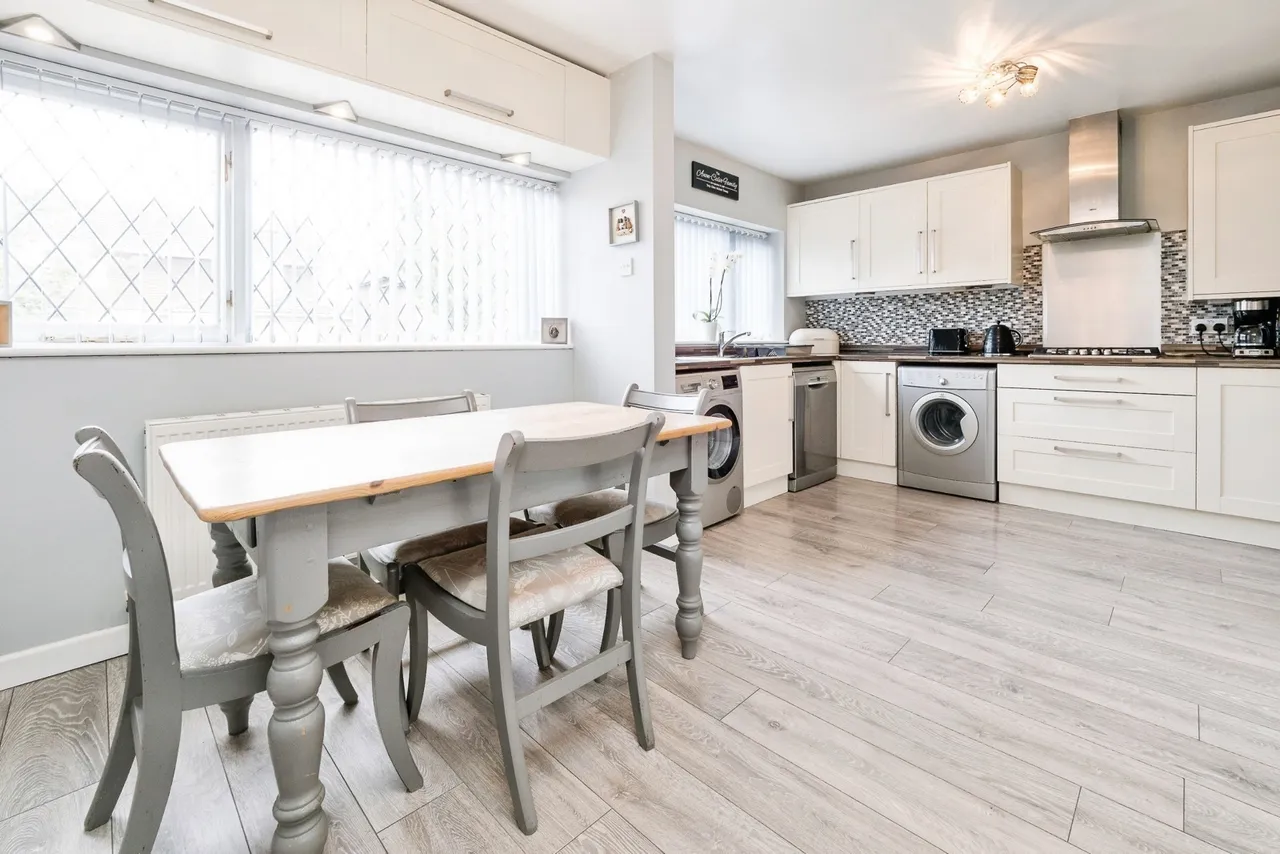 Acacia Gardens, Upminster, RM14, photo 4