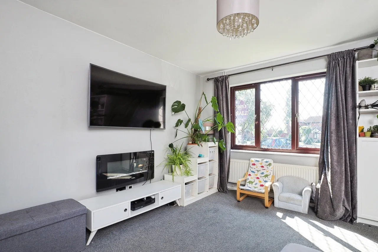 Jayne Close, Wollaton, Nottingham, NG8, photo 12