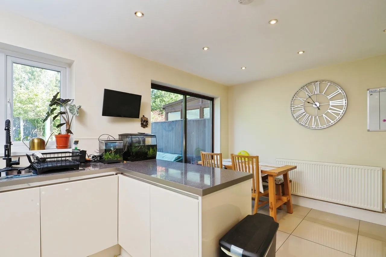 Jayne Close, Wollaton, Nottingham, NG8, photo 6