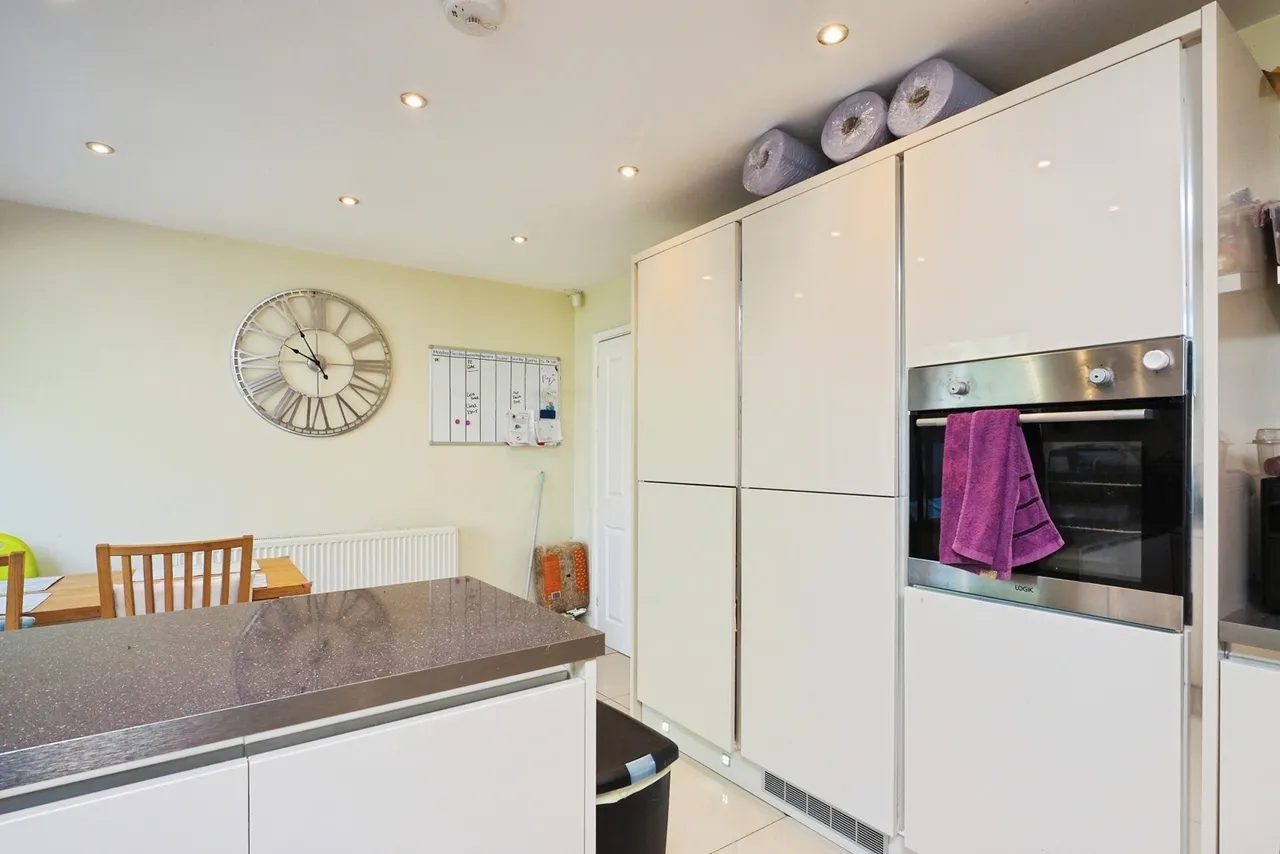 Jayne Close, Wollaton, Nottingham, NG8, photo 7