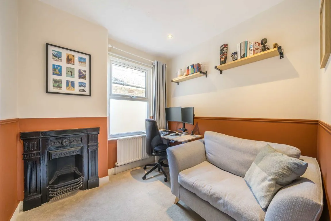 Loubet Street, SW17, photo 7