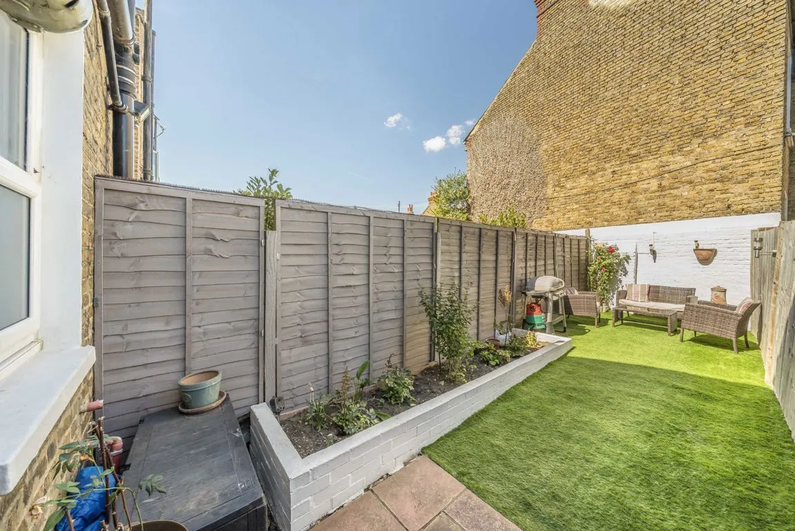 Loubet Street, SW17, photo 11