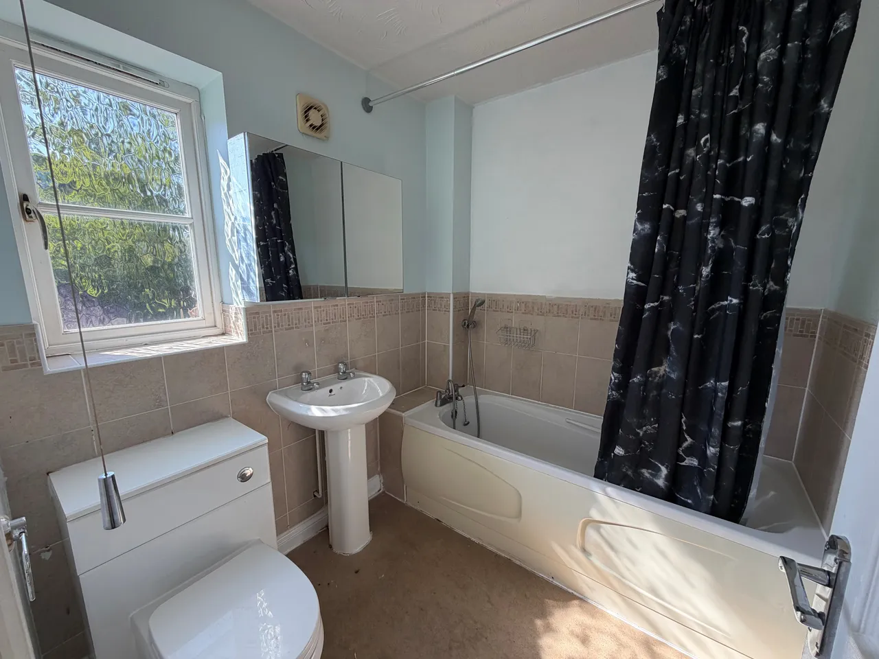 O'Neill Road, Grange Farm, photo 13