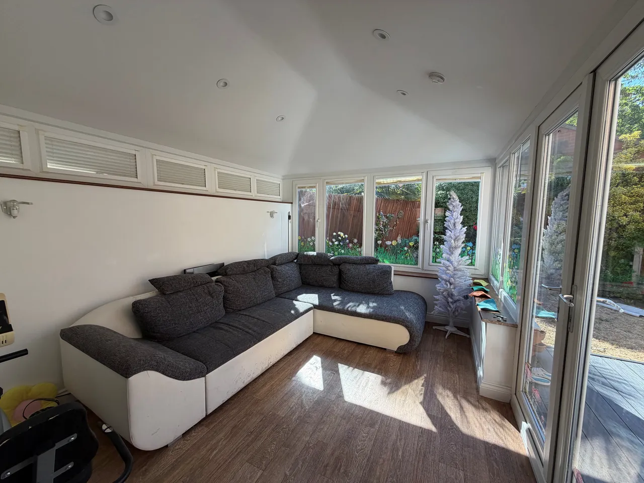 O'Neill Road, Grange Farm, photo 5