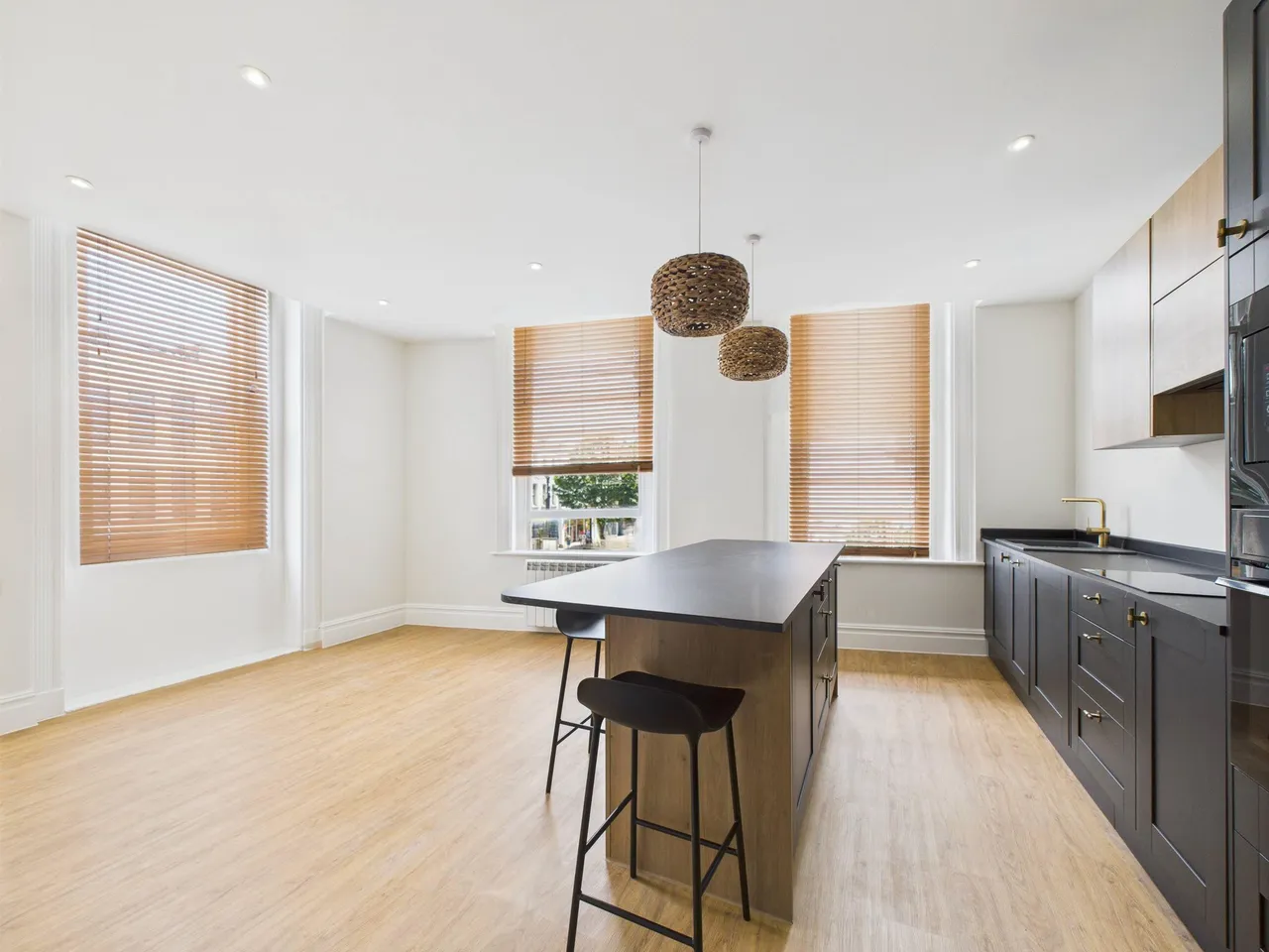 Flat 4, Maitland House 118-120 High Street, Cheltenham, GL50 1EQ, photo 2