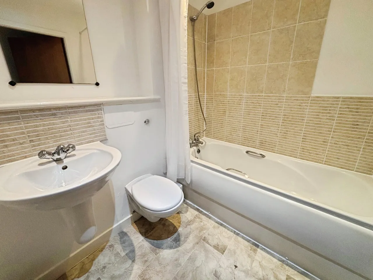 Bouverie Court, Leeds, LS9, photo 6
