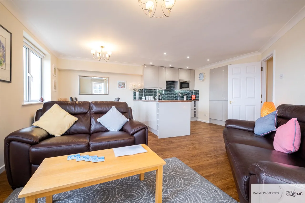 The Strand, Brighton Marina Village, BN2, photo 2
