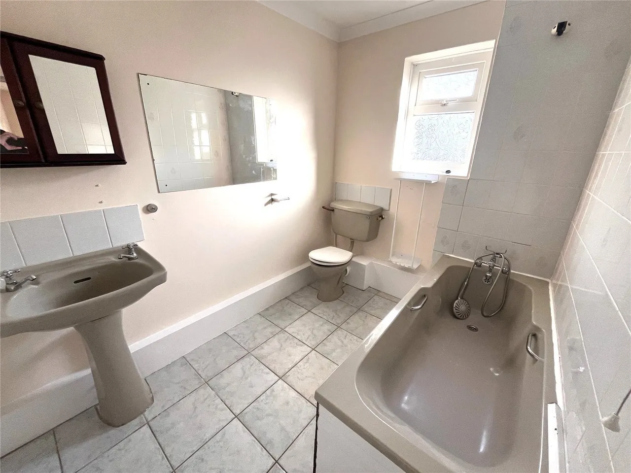 Cricket Grove, Hundleton, SA71, photo 15