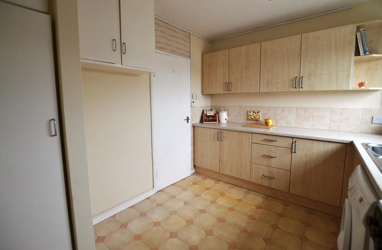Baker Street, Enfield, London, EN1, photo 10