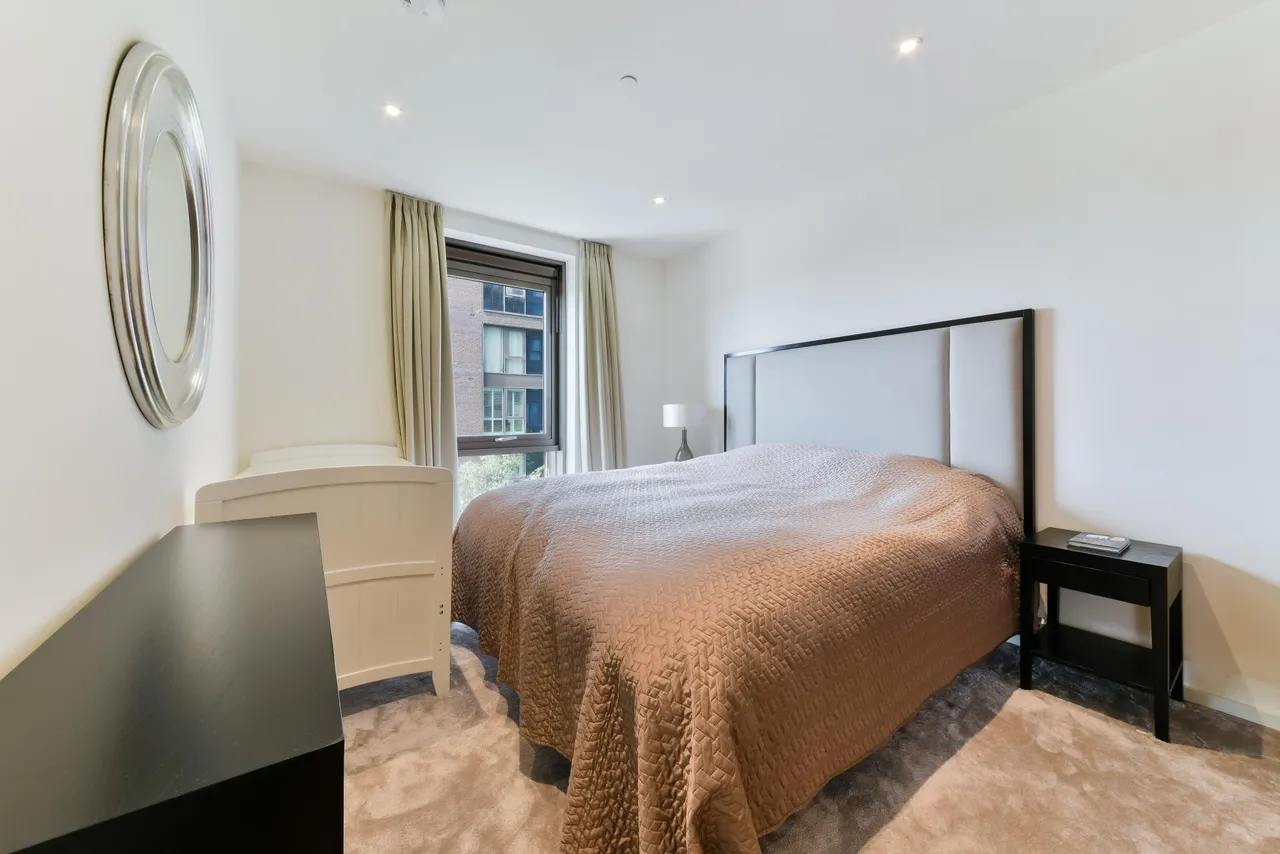 Embassy Gardens, Nine Elms, SW11, photo 8