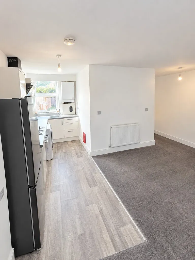 Salisbury Road, Harrow, photo 4