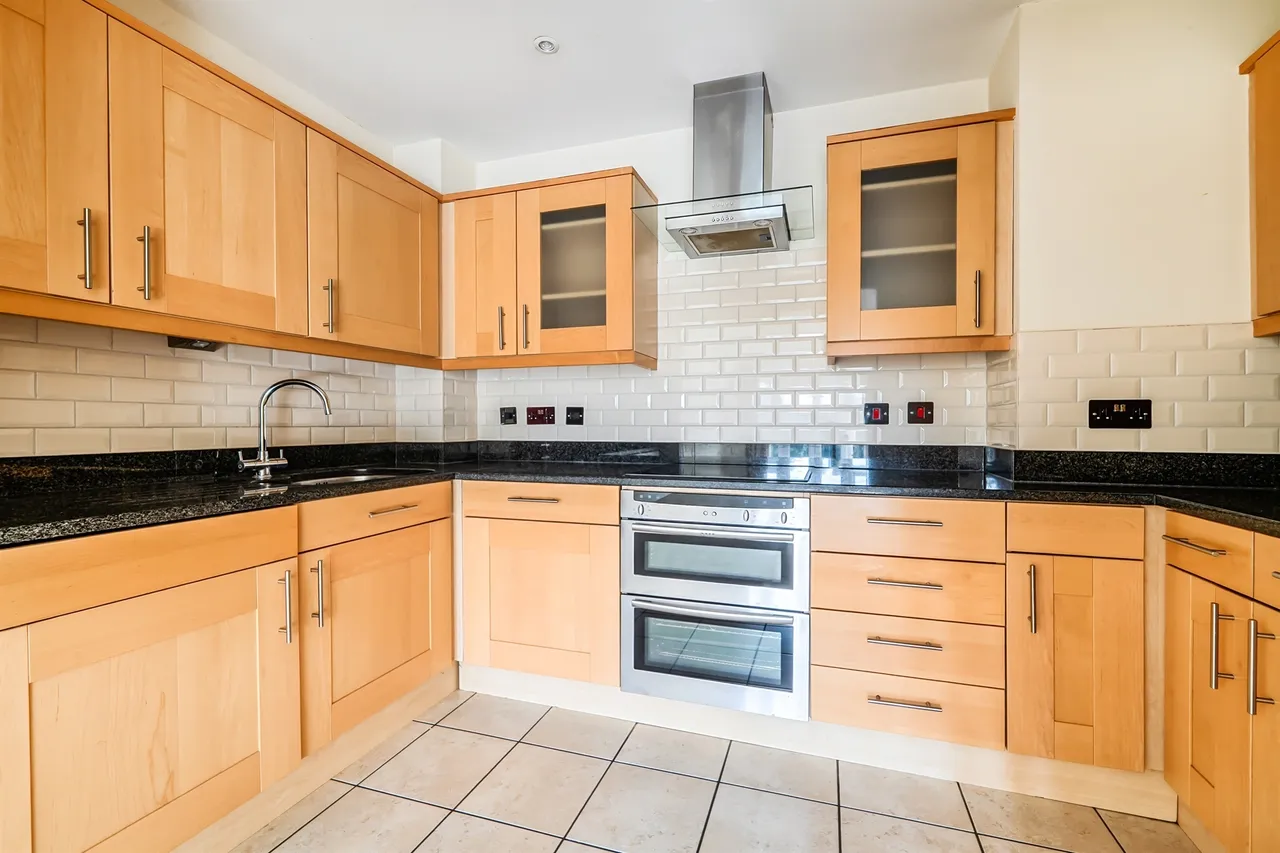 Shoppenhangers Road, Maidenhead, SL6, photo 2