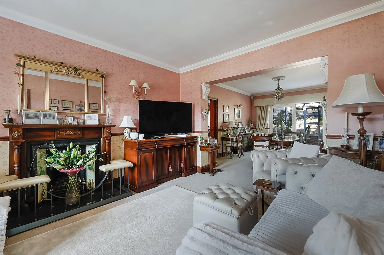 Downs Way, Tadworth, KT20, photo 5