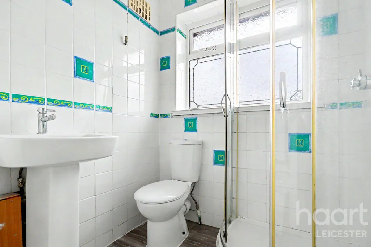 Colchester Road, Leicester, LE5, photo 15