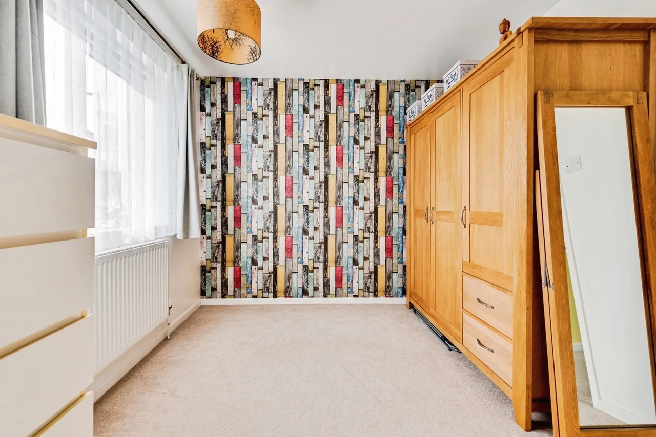 Colchester Close, Toothill, Swindon, Wiltshire, SN5, photo 8