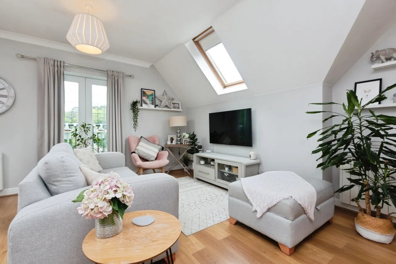 London Road, Camberley, GU15, photo 14