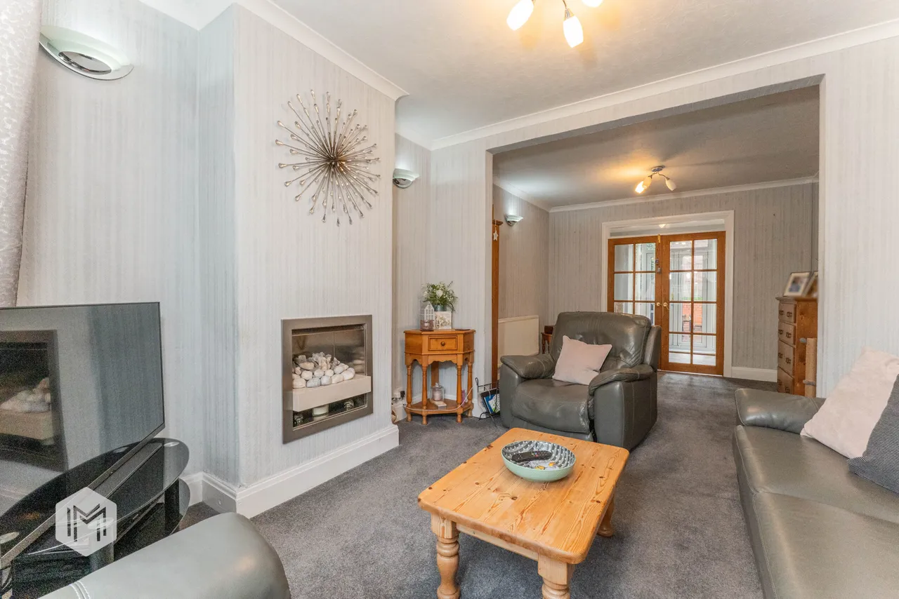 Middleton Road, Middleton, M24, photo 15