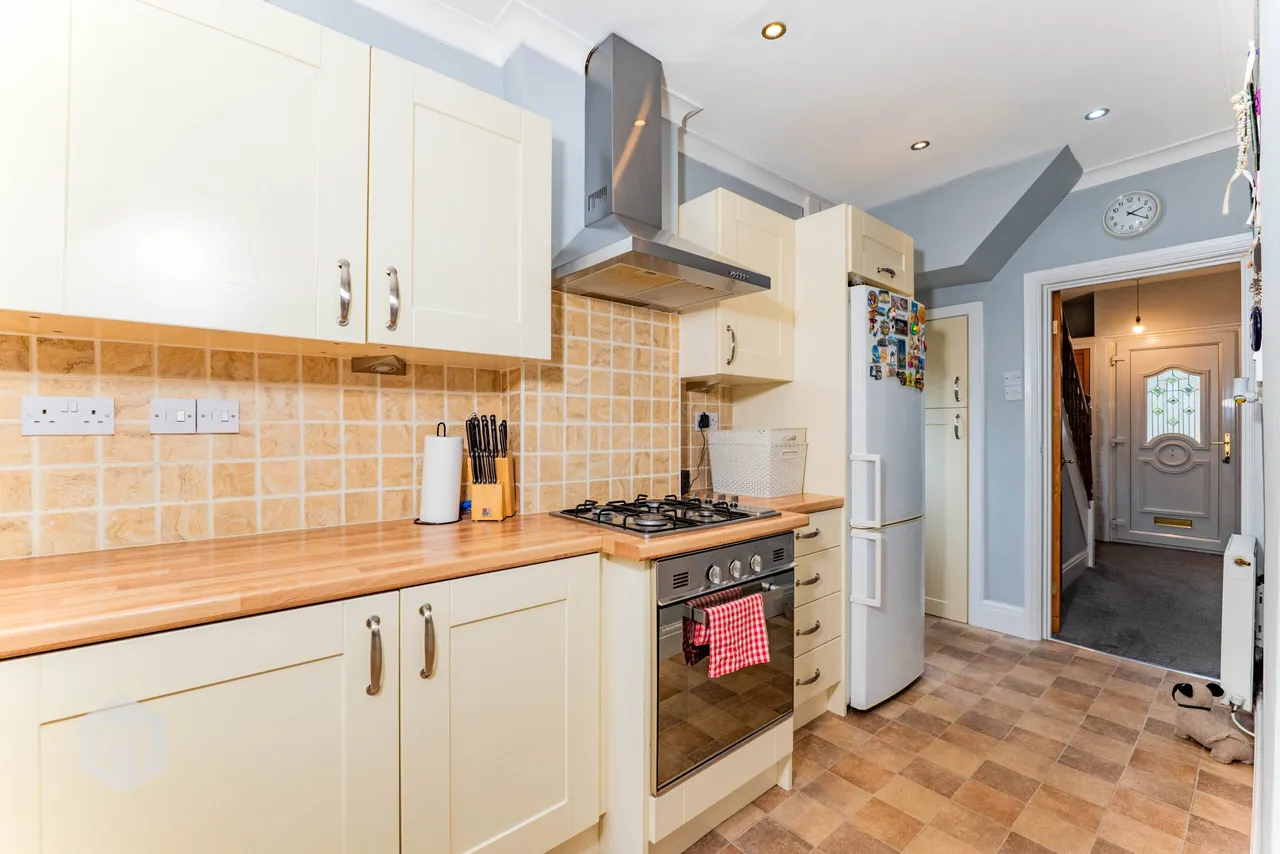 Middleton Road, Middleton, M24, photo 16