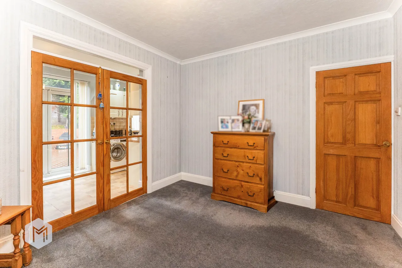 Middleton Road, Middleton, M24, photo 14
