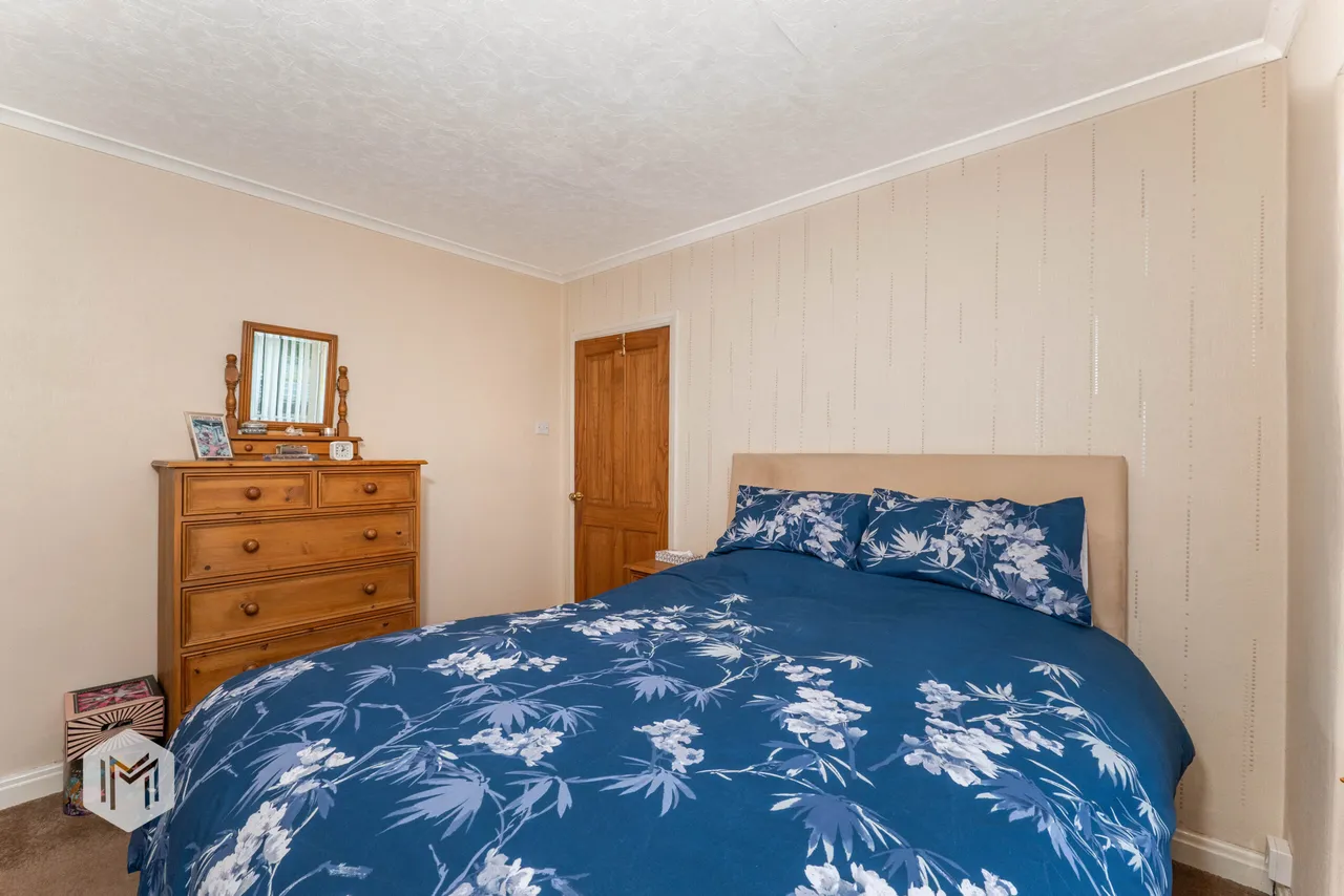 Middleton Road, Middleton, M24, photo 17