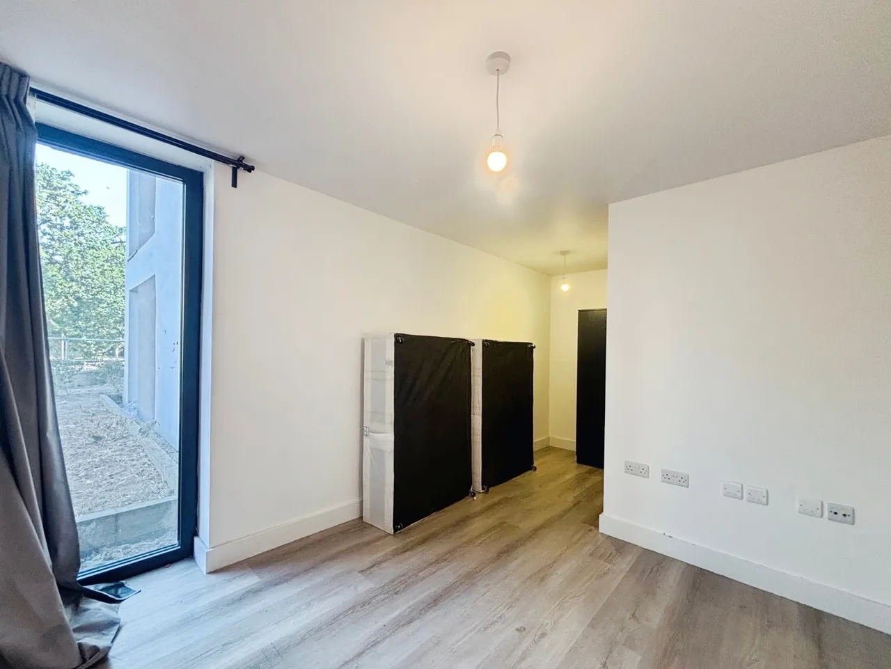 Farnborough Road, Farnborough, Hampshire, GU14 7HN, photo 7