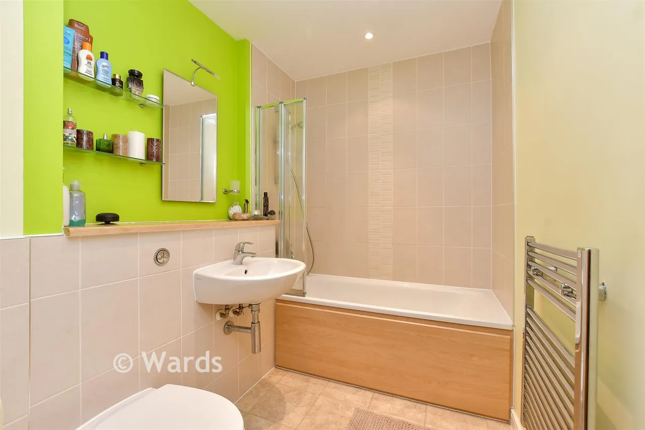 Poynder Drive, Snodland, ME6, photo 8