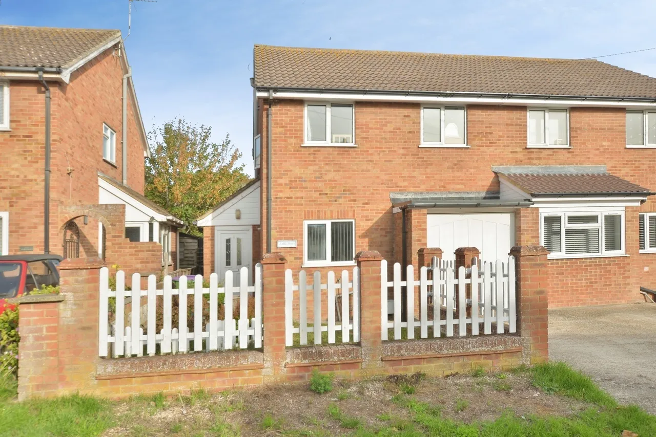 Eastern Road, Lydd, TN29, photo 13