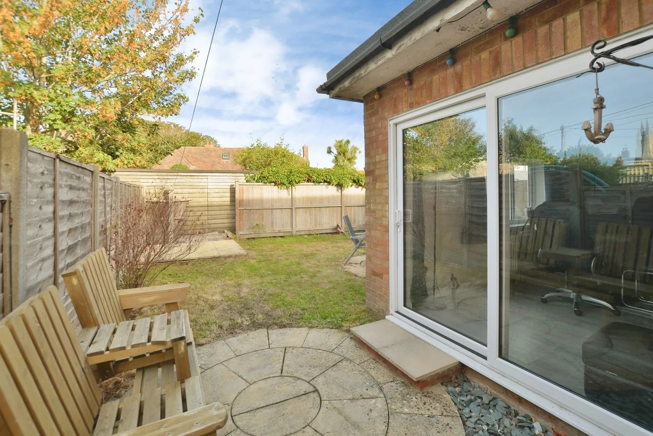 Eastern Road, Lydd, TN29, photo 12