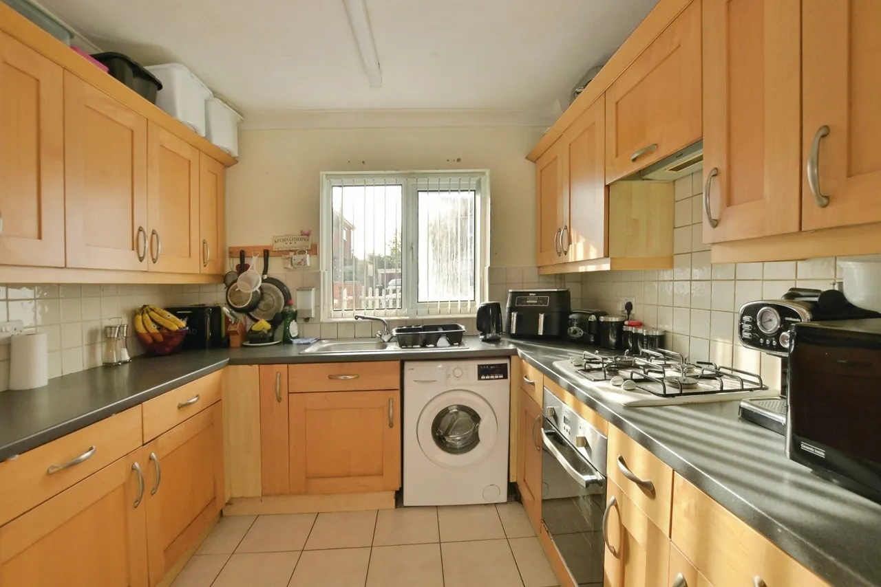 Eastern Road, Lydd, TN29, photo 4