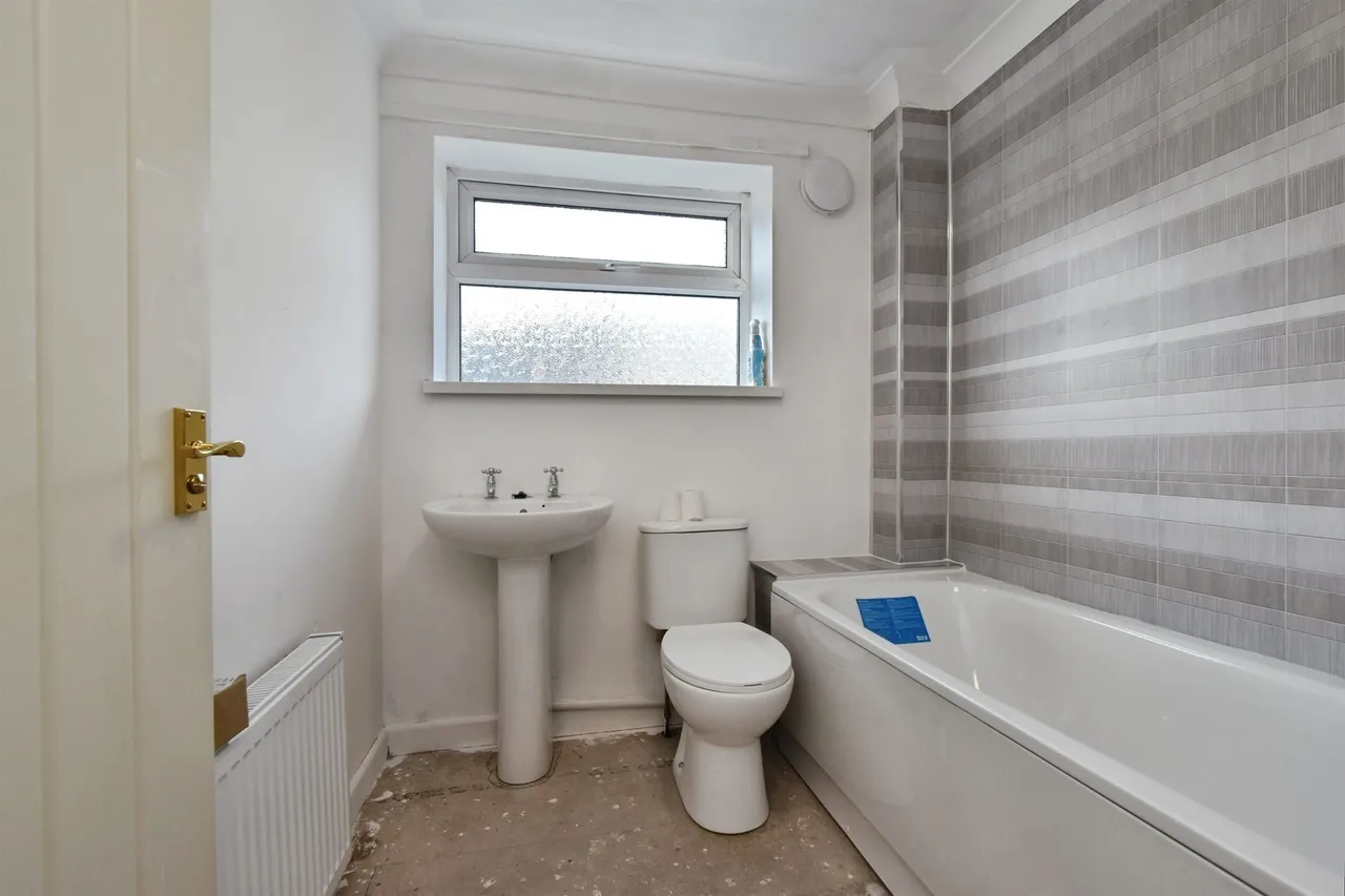Cardiff Road, Aberdare, CF44, photo 17