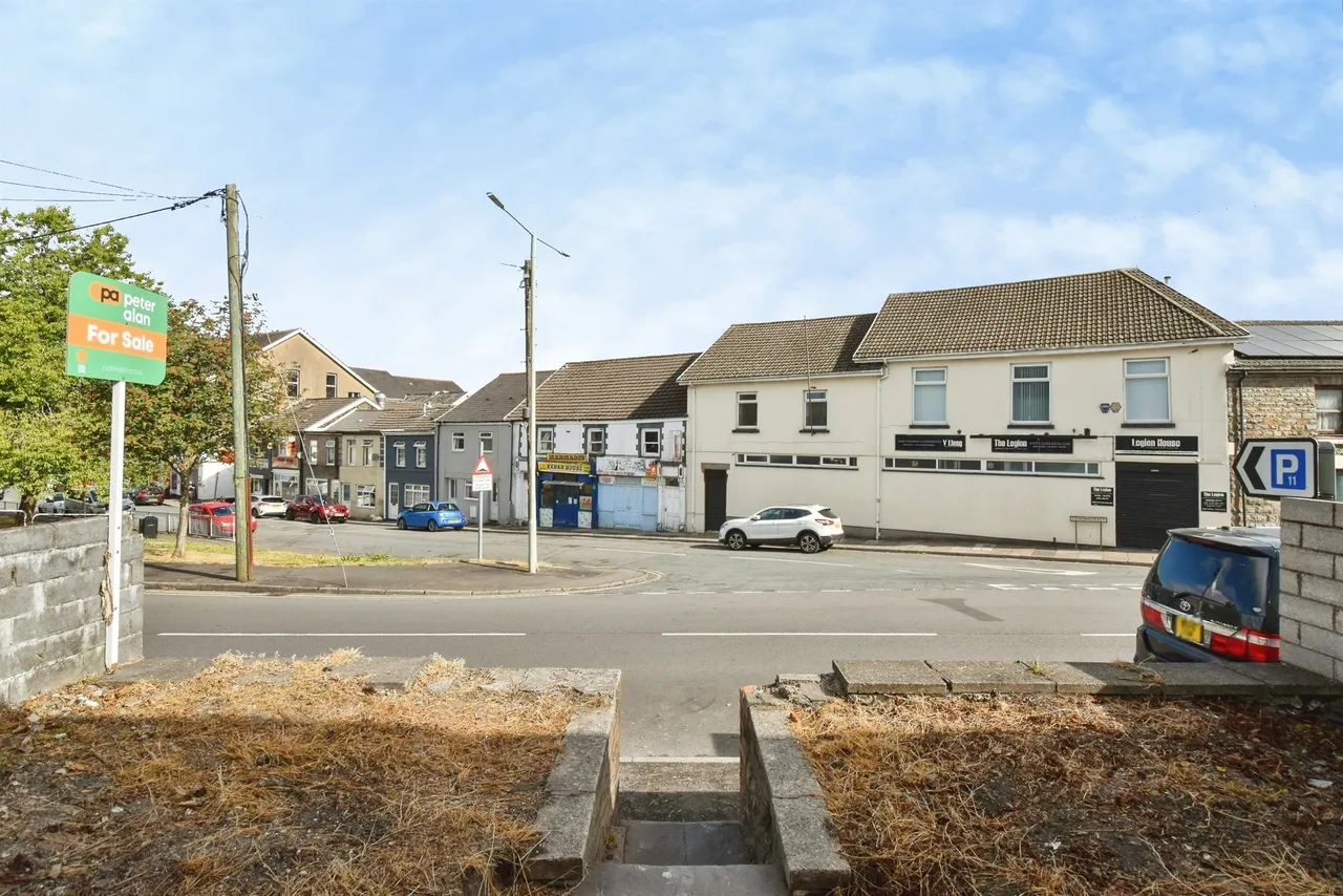 Cardiff Road, Aberdare, CF44, photo 18