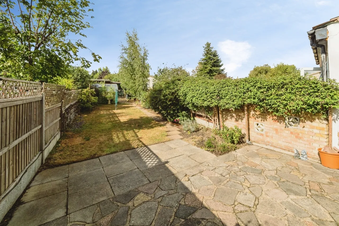 Strathmore Gardens, Hornchurch, RM12, photo 19