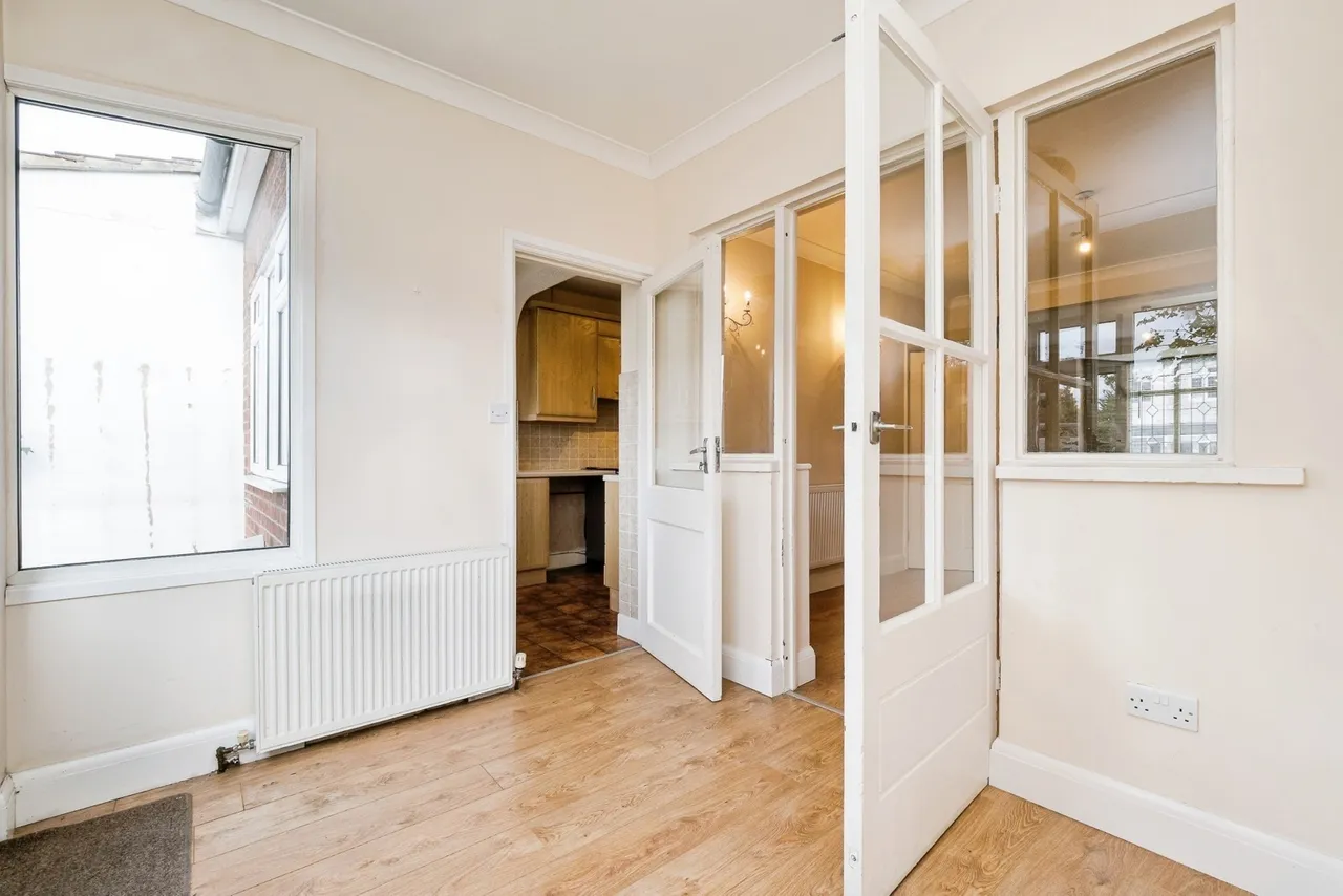 Strathmore Gardens, Hornchurch, RM12, photo 15
