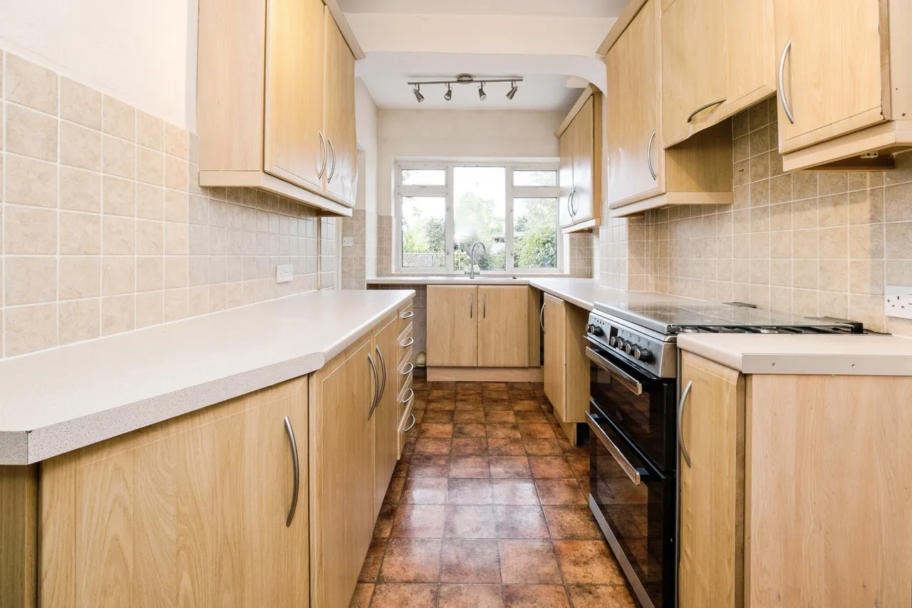 Strathmore Gardens, Hornchurch, RM12, photo 10