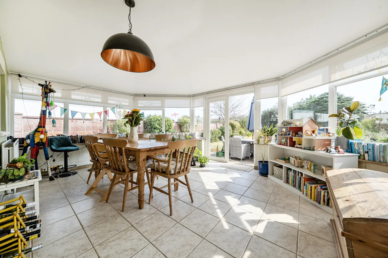 Oakfield Avenue, Chichester, PO20, photo 4
