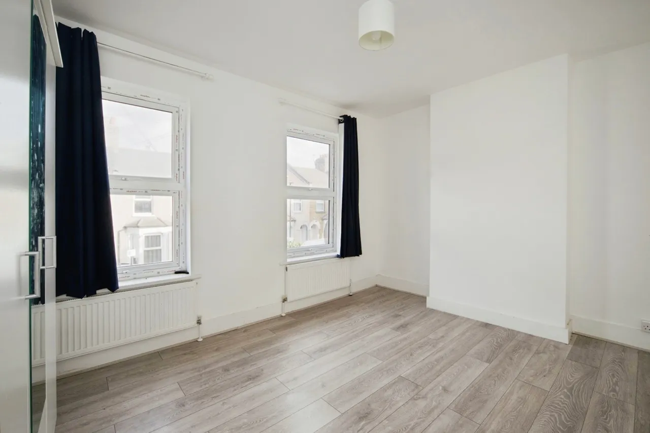 Somerset Road, London, N18, photo 8
