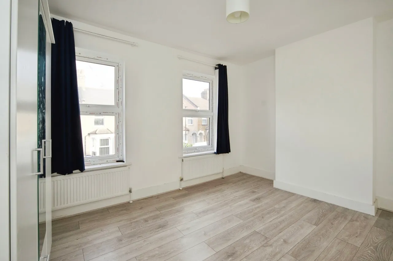 Somerset Road, London, N18, photo 7