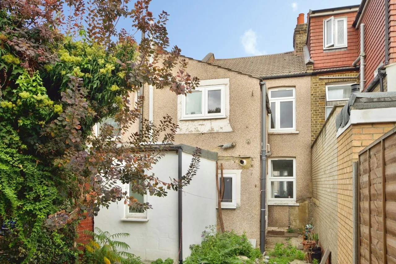 Somerset Road, London, N18, photo 13